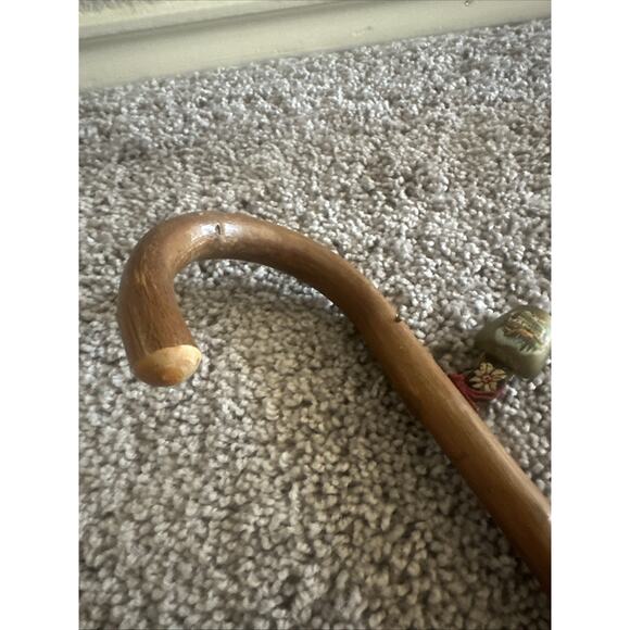 Vintage Steam Bent Wood Hiking Walking Stick With Alpine Badges - Picture 7 of 9